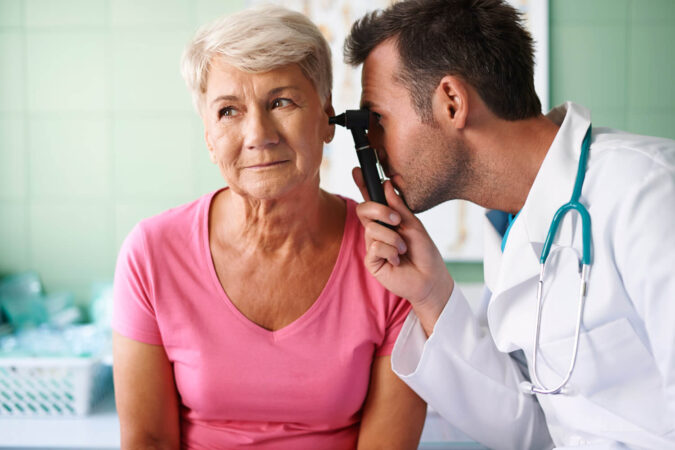 Hearing Screening for Older Adults With Cognitive Impairment: A Systematic Review Hearing Screening for Older Adults With Cognitive Impairment: A Systematic Review