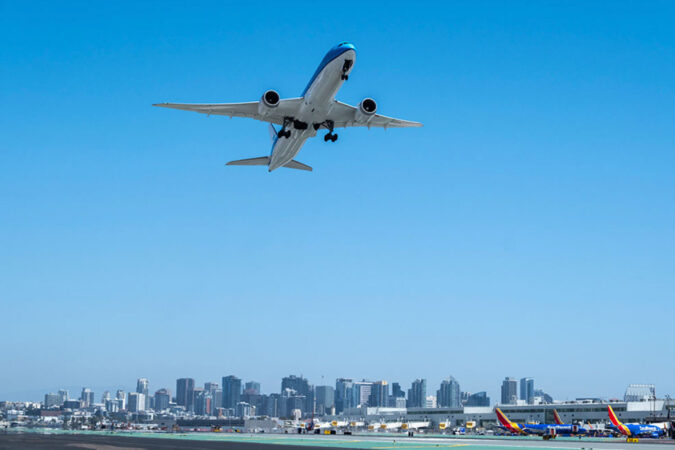 8 Tips for Holiday Air Travel with Hearing Loss